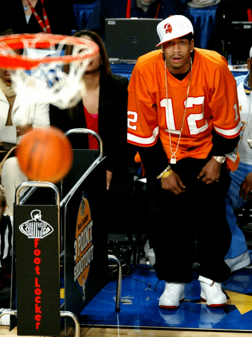 外线手感火热 比赛早早失去悬念（外线准星爆表，比赛提前定局）