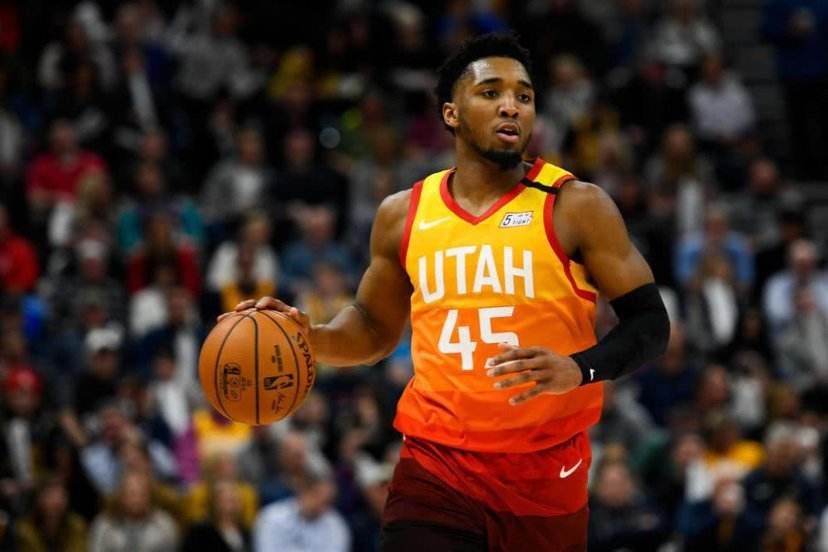 四川男篮球员段睿骐术后康复良好，或转会广东宏远，引发欠薪争议。（四川男篮后卫段睿骐术后恢复顺利，或转投广东宏远，欠薪争议发酵）