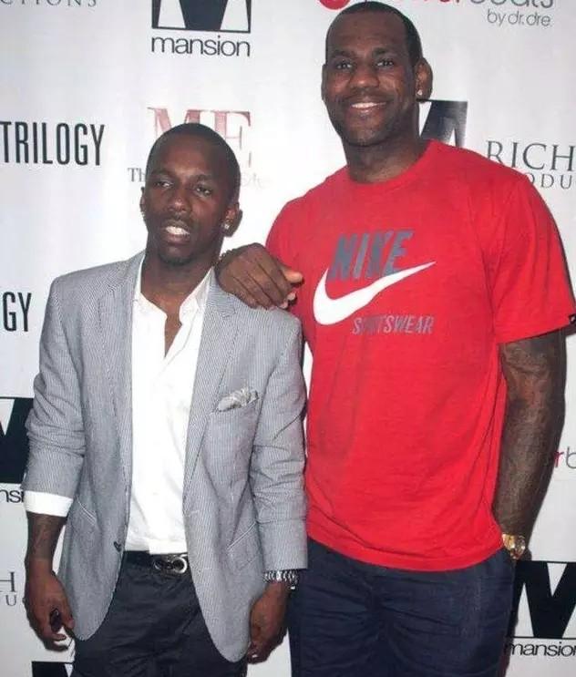 欧冠改制后连续3场破门最年轻榜单：17岁卡尔居首，姆巴佩次席（欧冠改制以来连续三场进球最年轻球员榜：17岁卡尔领跑，姆巴佩位居第二）