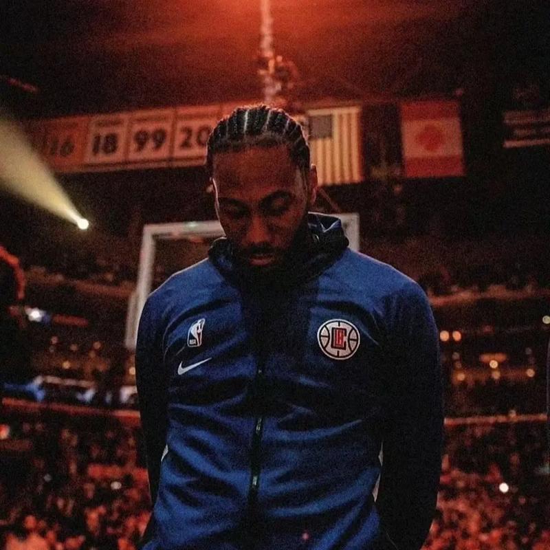 查马克：欣赏阿德利希望代表法国出战的坦率，不像谢尔基很装（查马克：赞阿德利坦言愿为法国效力，谢尔基则显得做作）